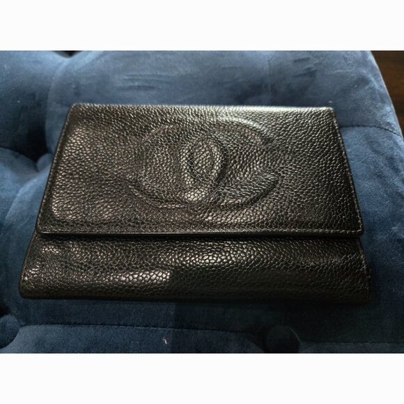 EUC Authentic Chanel Wallet - Picture 1 of 15